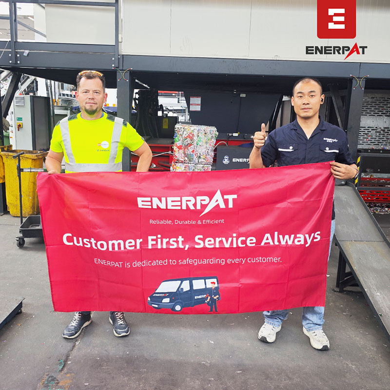 Венгрия: установлен пресс-подборщик ENERPAT AMB-H1510-160 UBC